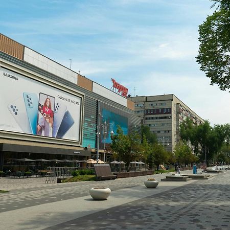 Nadezhda Apartments On Zhibek Zholy Avenue 33 Almaty Exterior foto